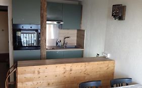 Studio avec vue panoramique sur la montagne